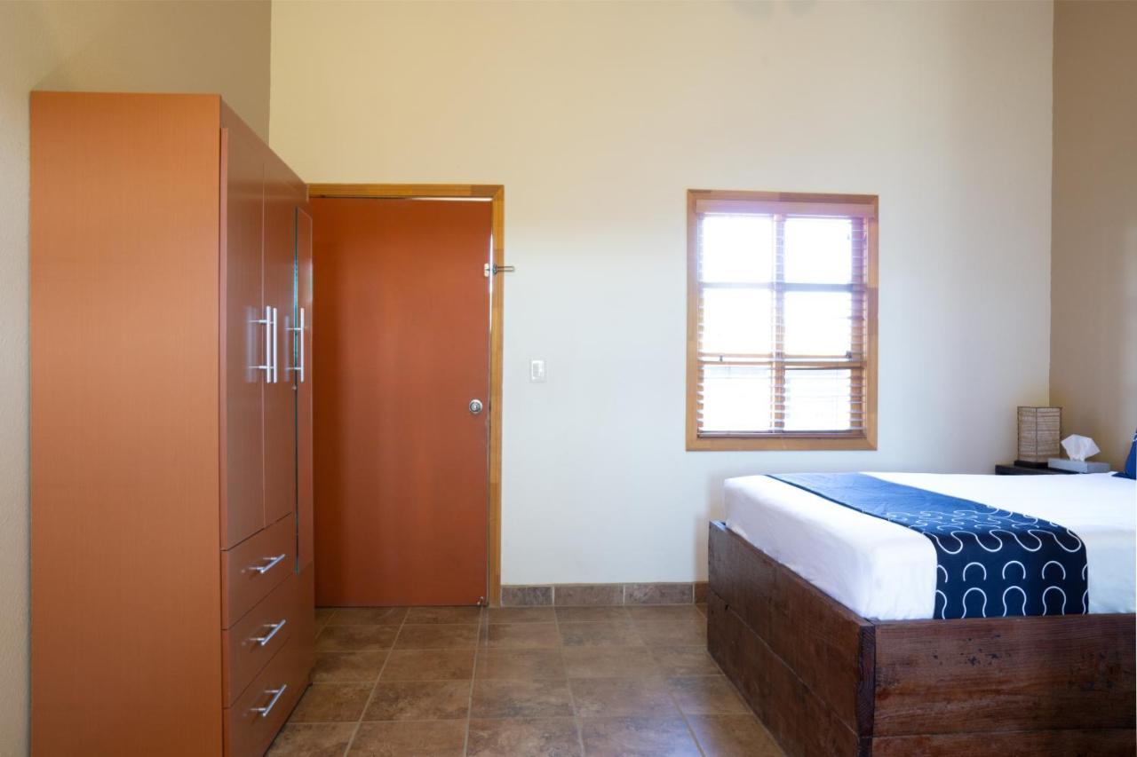 Capital O Hotel Villa Azura Tecate Kültér fotó